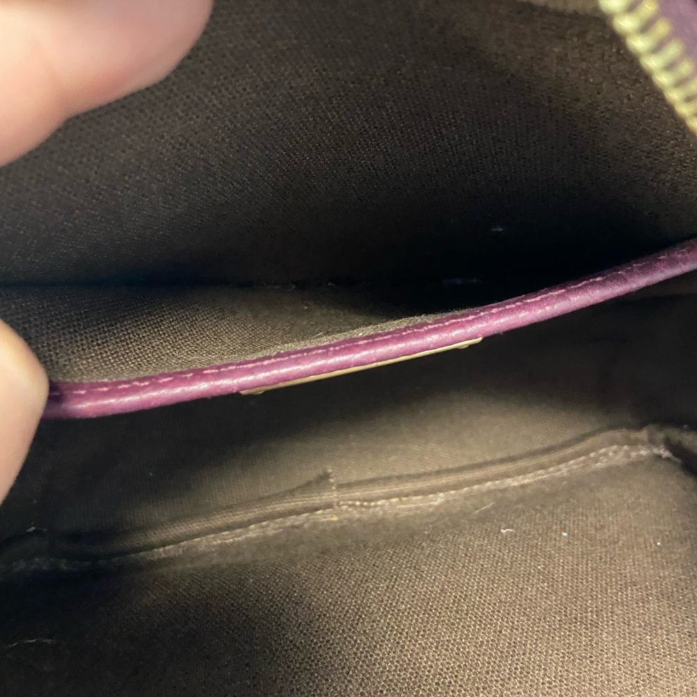 Gigi New York Crossbody Camera Bag Pebbled Leather Plum - Picture 7 of 8